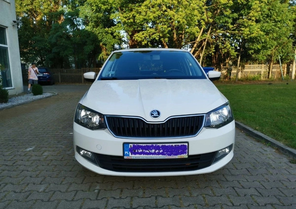Skoda Fabia cena 25700 przebieg: 259000, rok produkcji 2017 z Warszawa małe 106